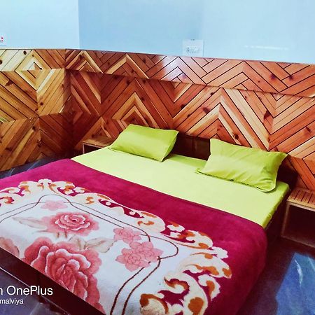 Chalo Chhalal Hotel & Cafe Kasol Exteriör bild