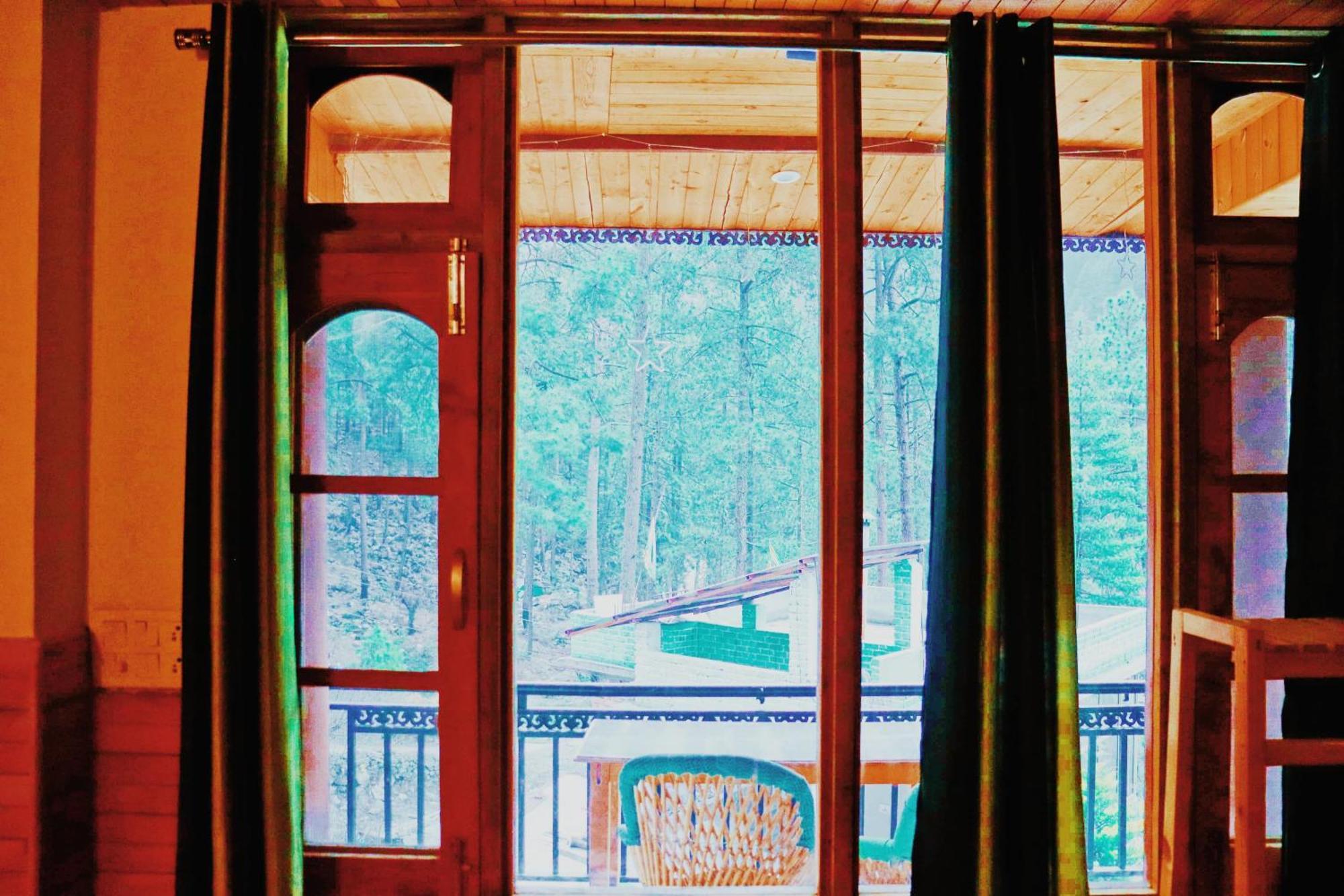 Chalo Chhalal Hotel & Cafe Kasol Exteriör bild