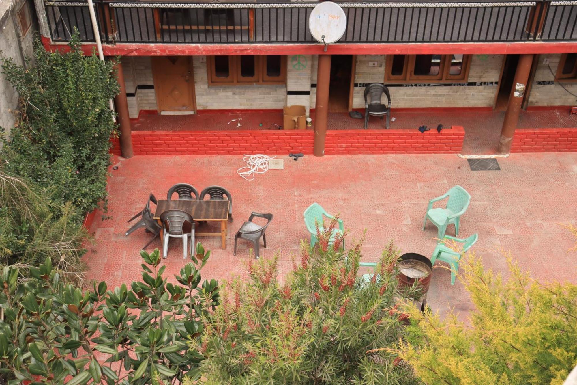 Chalo Chhalal Hotel & Cafe Kasol Exteriör bild