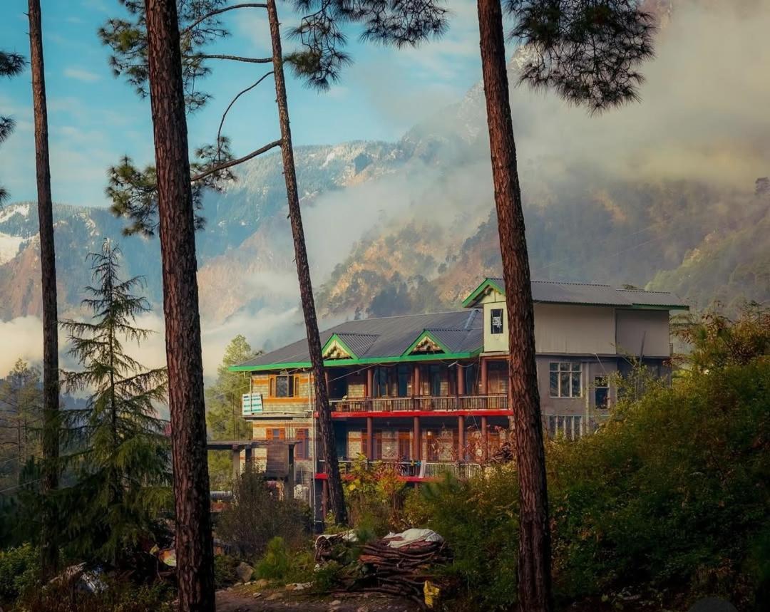 Chalo Chhalal Hotel & Cafe Kasol Exteriör bild